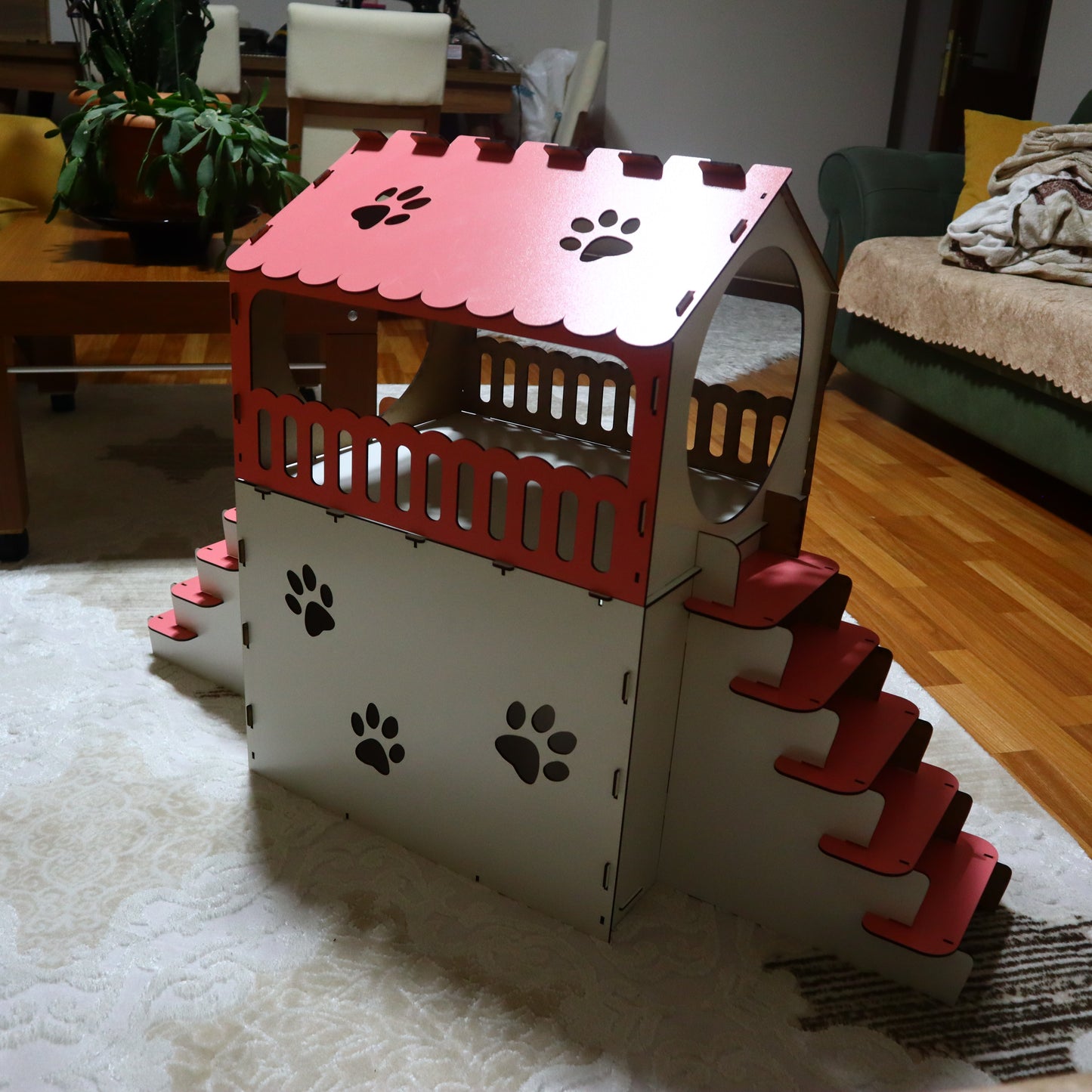 Çift Katlı Ahşap Kedi Evi – Merdivenli, Modern Tasarım, Dayanıklı MDF & Pleksi Kedi Kulübesi | Kapalı ve Açık Alan Kullanımı BEYAZ-PEMBE RENK