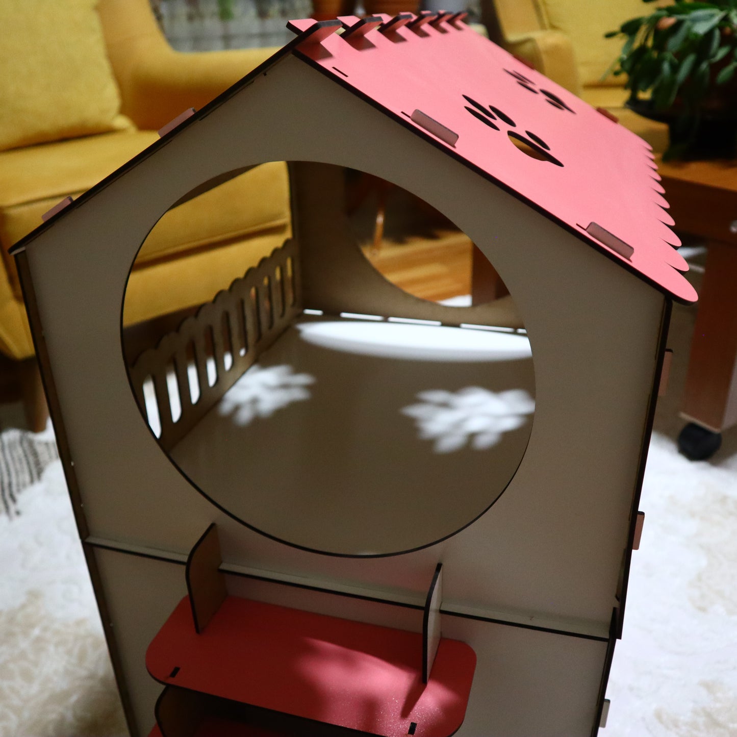 Çift Katlı Ahşap Kedi Evi – Merdivenli, Modern Tasarım, Dayanıklı MDF & Pleksi Kedi Kulübesi | Kapalı ve Açık Alan Kullanımı BEYAZ-PEMBE RENK