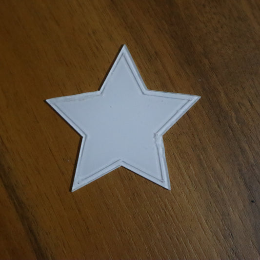 7 cm Çizgili Yıldız Magnet – Keskin Köşeli Minimal Tasarım, Pleksi / MDF Bebek Şekeri & Hediyelik (50 Adet)