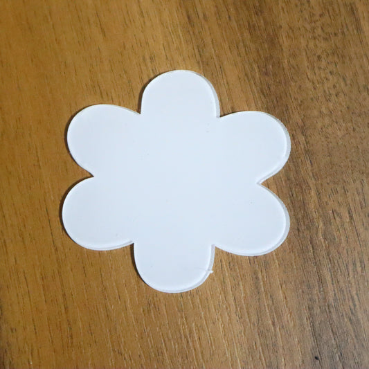 7 cm Çiçek Magnet – Minimal Papatya Tasarım Bebek Şekeri & Hediyelik (50 Adet)